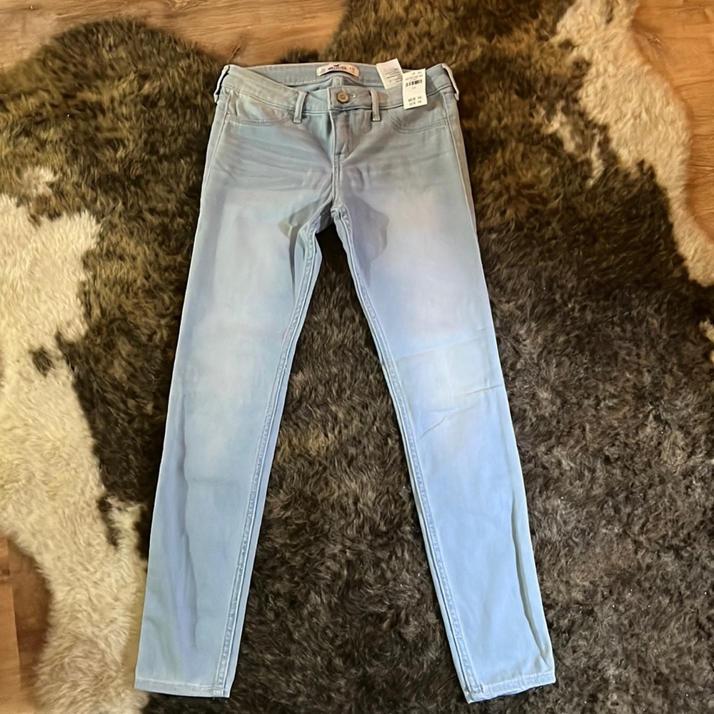 Hollister soft Jean legging. Size 3S. NWT.